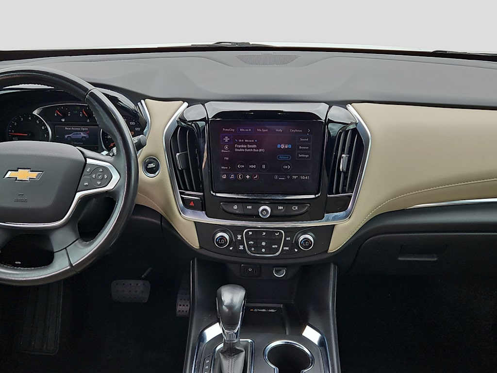 Thumbnail: 2022 Chevrolet Traverse - 9