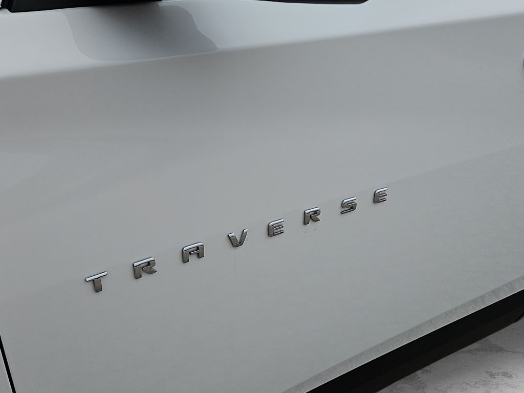 Thumbnail: 2022 Chevrolet Traverse - 7