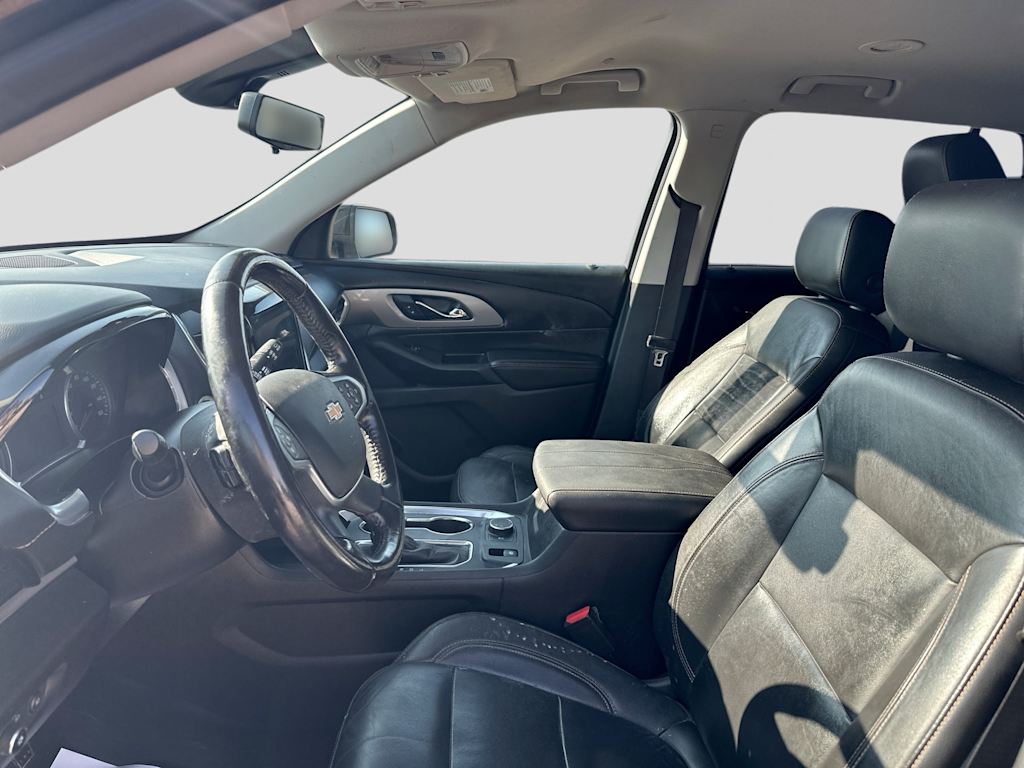 Thumbnail: 2021 Chevrolet Traverse - 9