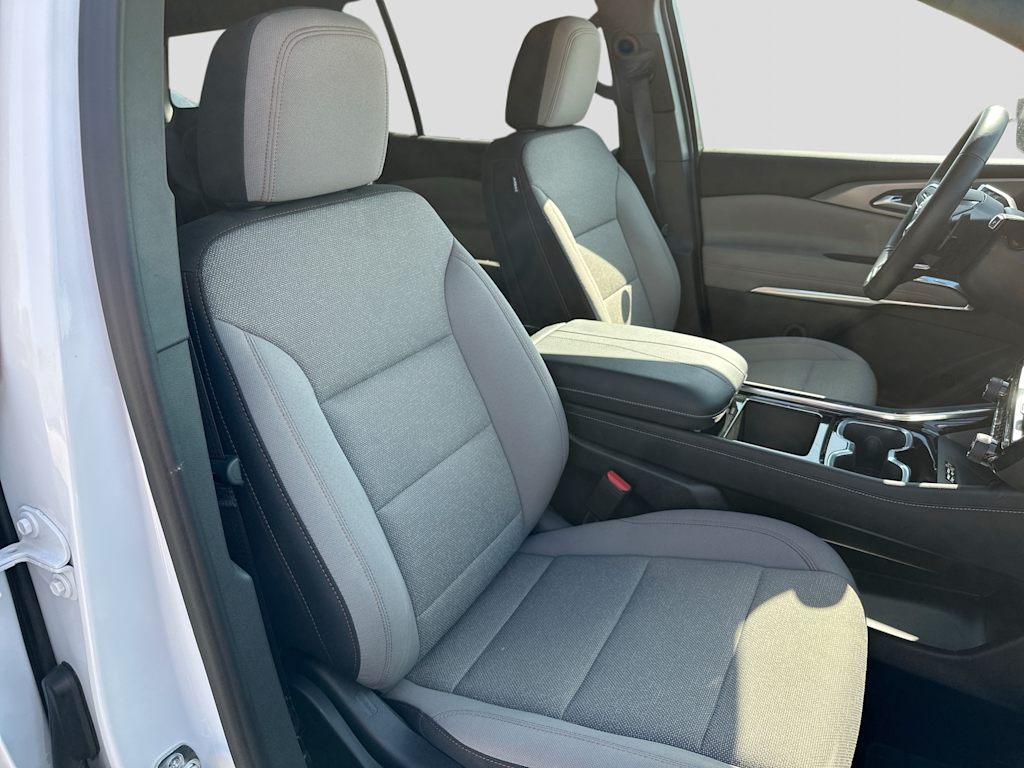 Thumbnail: 2026 Chevrolet Traverse - 26