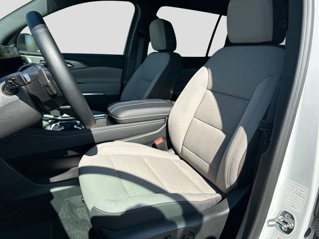 Thumbnail: 2026 Chevrolet Traverse - 11
