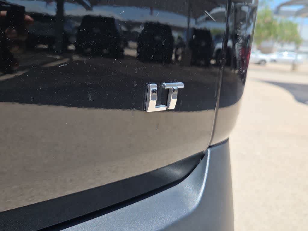 Thumbnail: 2023 Chevrolet Traverse - 7