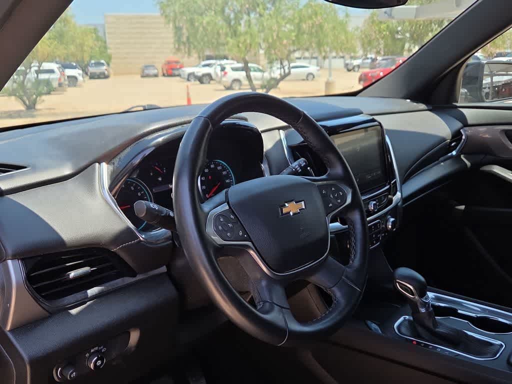 Thumbnail: 2023 Chevrolet Traverse - 2