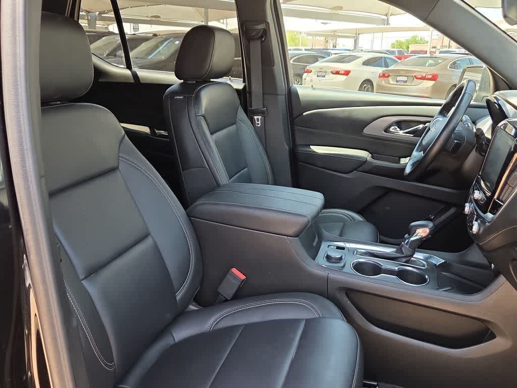 Thumbnail: 2023 Chevrolet Traverse - 22