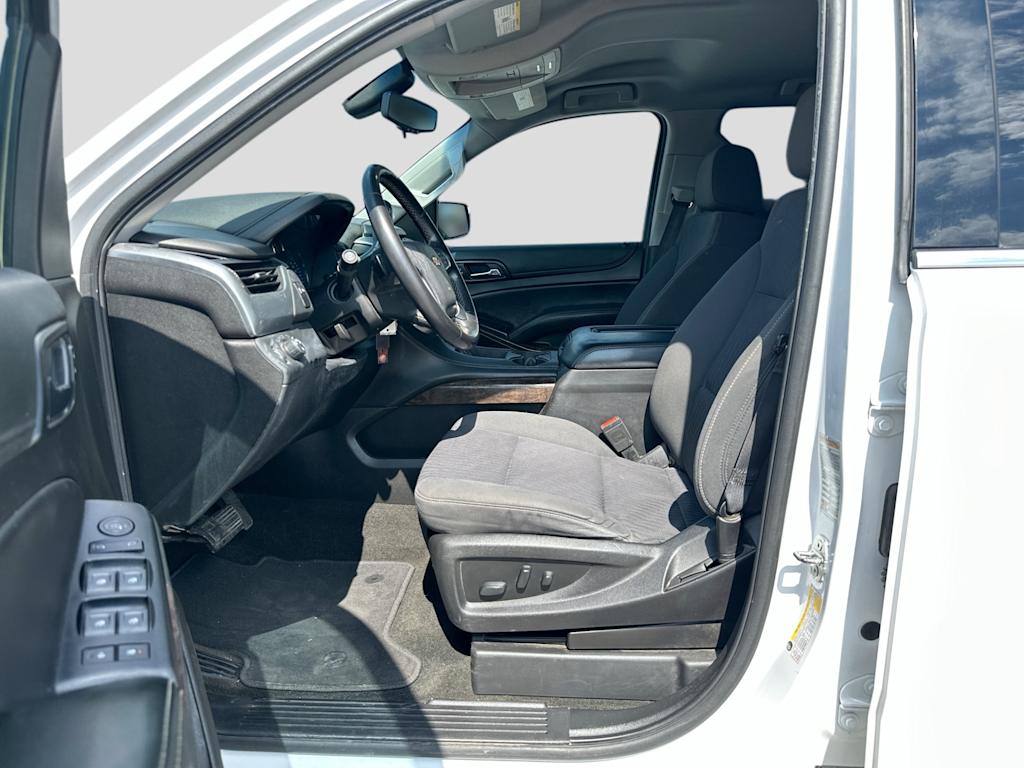 Thumbnail: 2018 Chevrolet Tahoe - 10