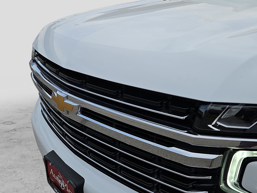 Thumbnail: 2023 Chevrolet Suburban - 20