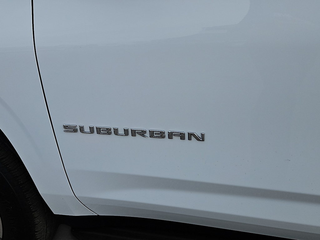 Thumbnail: 2023 Chevrolet Suburban - 7