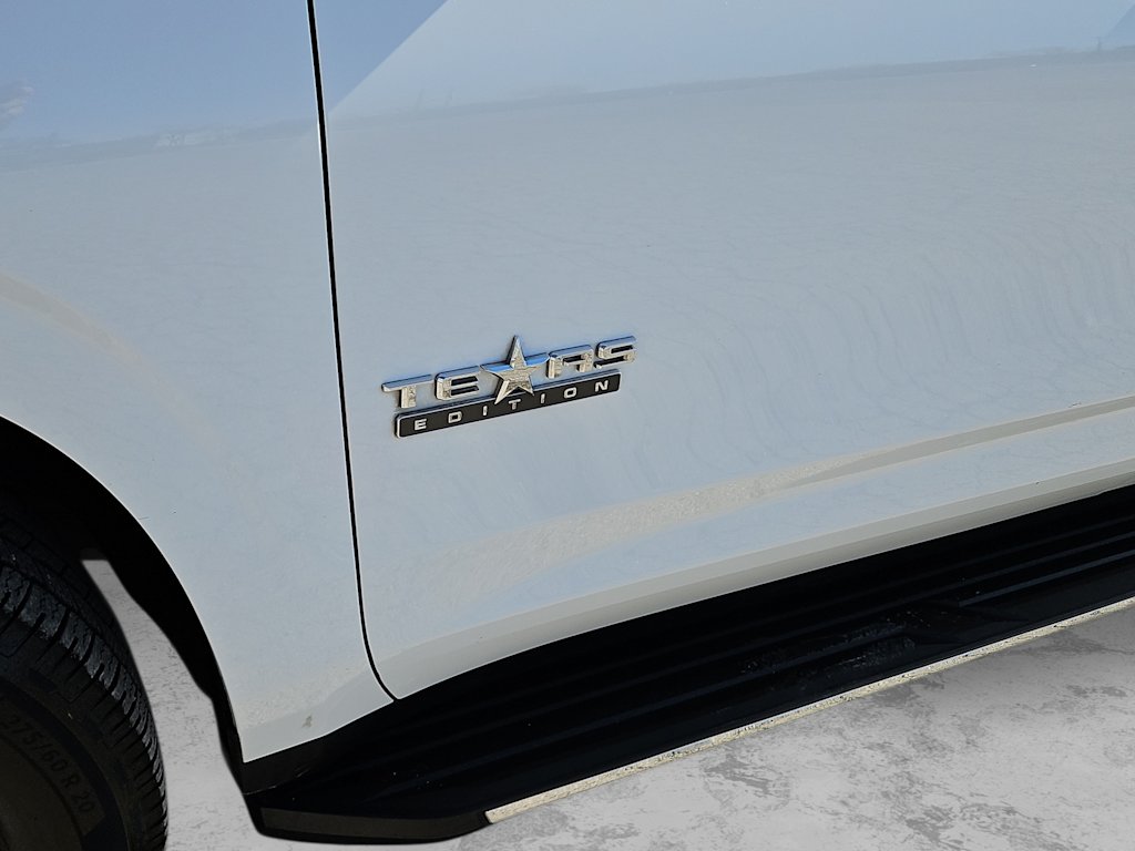 Thumbnail: 2021 Chevrolet Tahoe - 8