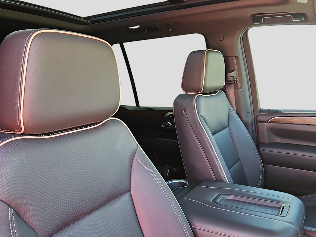 Thumbnail: 2023 Chevrolet Tahoe - 10