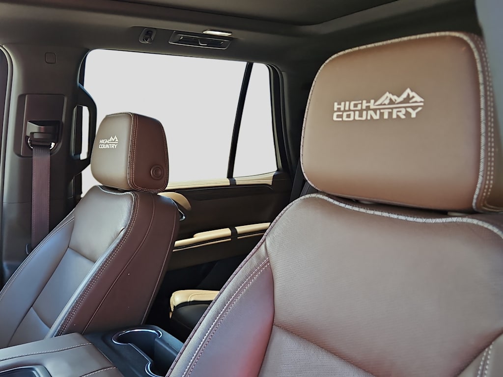 Thumbnail: 2023 Chevrolet Tahoe - 10