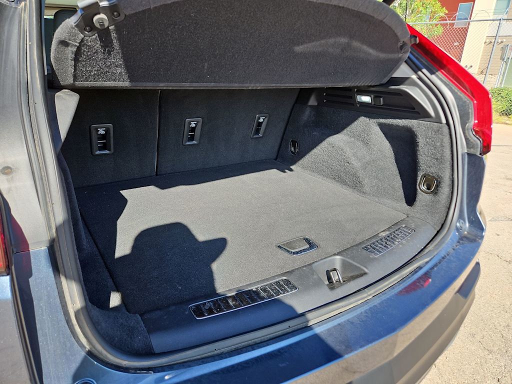 Thumbnail: 2019 Cadillac XT4 - 14