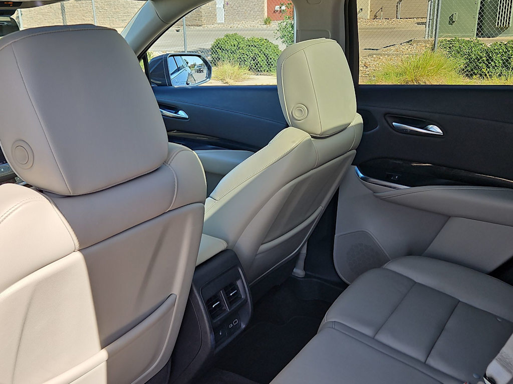 Thumbnail: 2019 Cadillac XT4 - 12