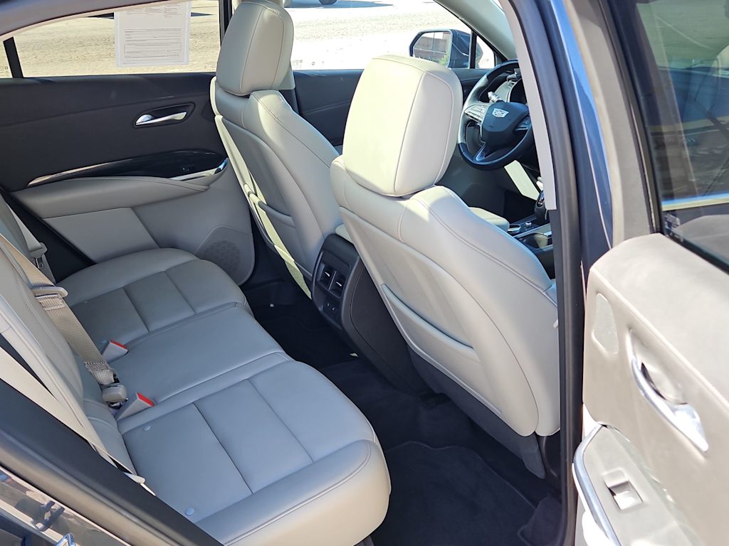 Thumbnail: 2019 Cadillac XT4 - 27