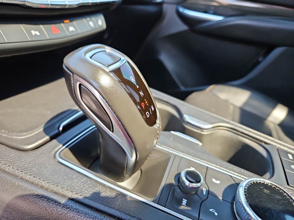 Thumbnail: 2019 Cadillac XT4 - 25