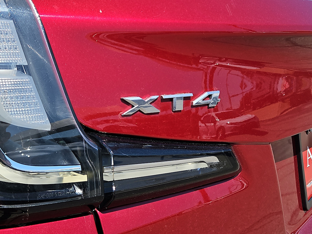 Thumbnail: 2019 Cadillac XT4 - 21