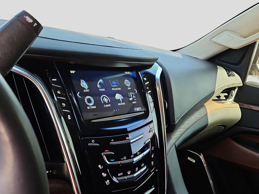 Thumbnail: 2017 Cadillac Escalade - 14