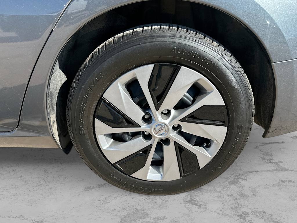 Thumbnail: 2021 Nissan Altima - 7