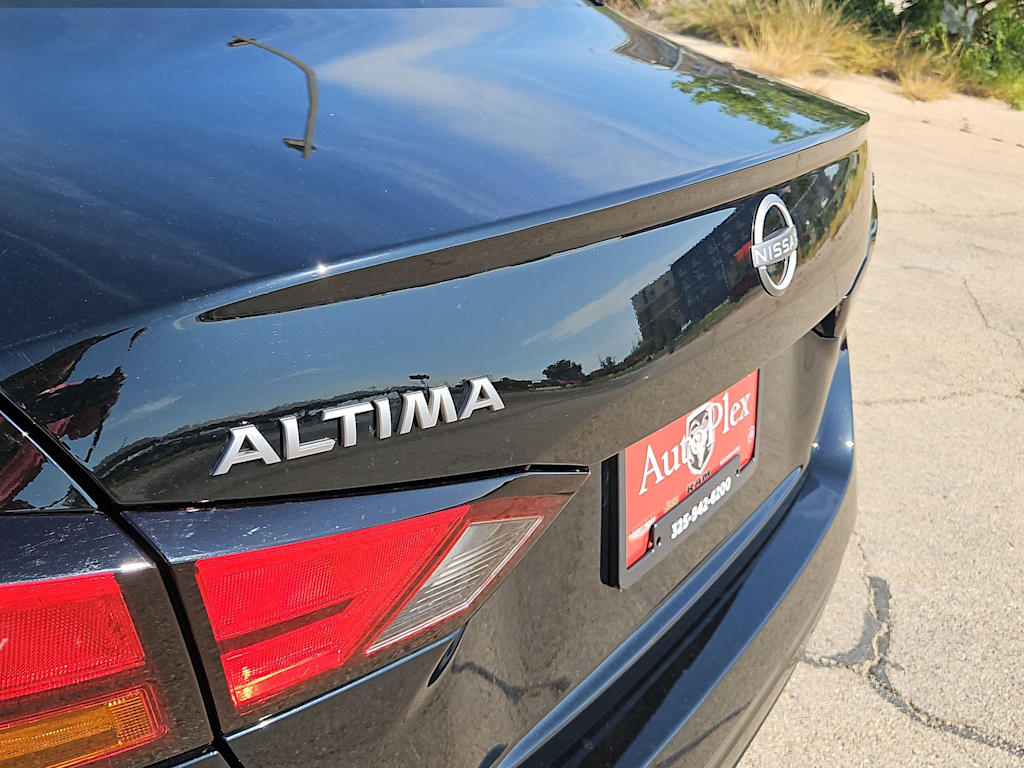 Thumbnail: 2025 Nissan Altima - 25