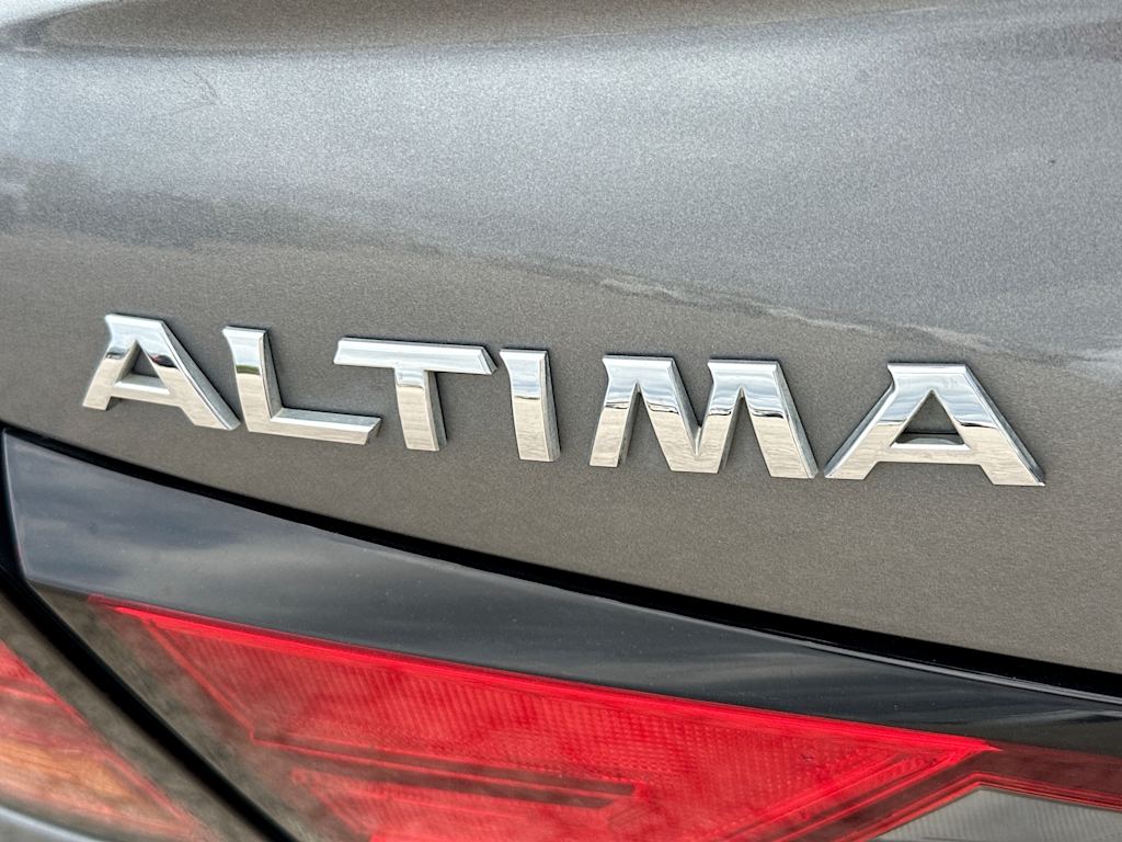 Thumbnail: 2022 Nissan Altima - 7