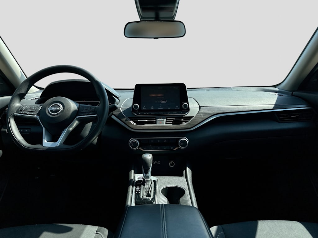 Thumbnail: 2025 Nissan Altima - 2