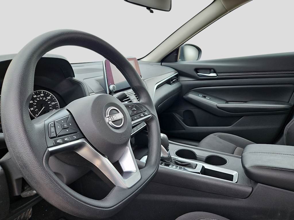 Thumbnail: 2025 Nissan Altima - 2