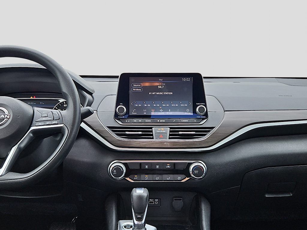 Thumbnail: 2024 Nissan Altima - 8