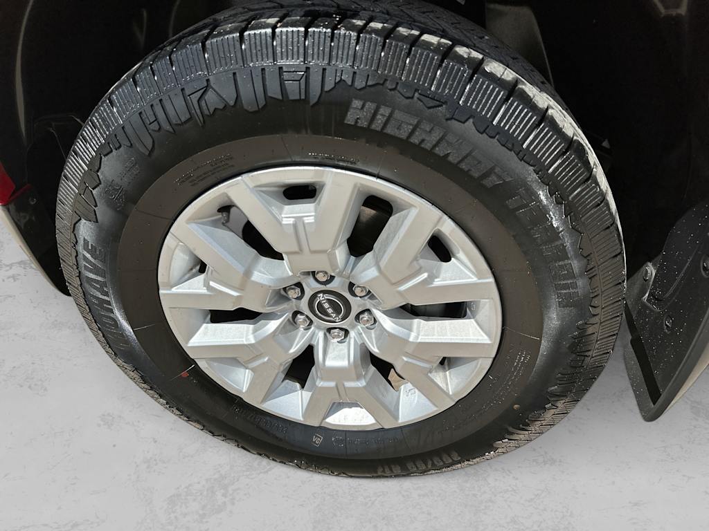 Thumbnail: 2022 Nissan Frontier - 7