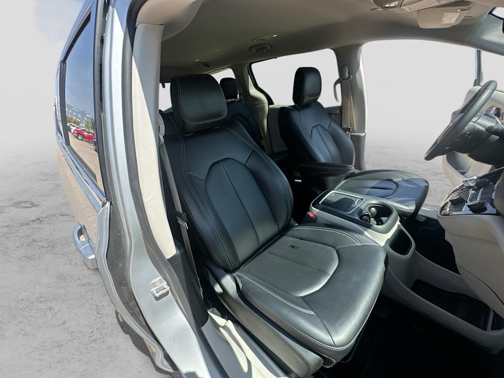 Thumbnail: 2024 Chrysler Pacifica - 28