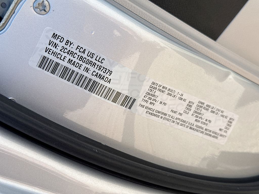 Thumbnail: 2024 Chrysler Pacifica - 29