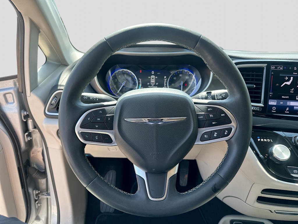 Thumbnail: 2024 Chrysler Pacifica - 14