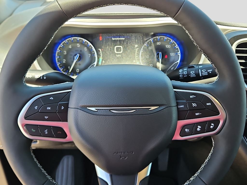 Thumbnail: 2027 Chrysler Pacifica - 23