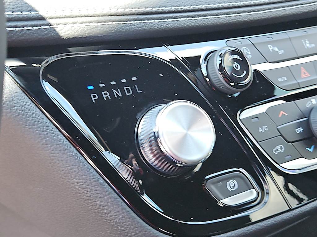 Thumbnail: 2025 Chrysler Pacifica - 13