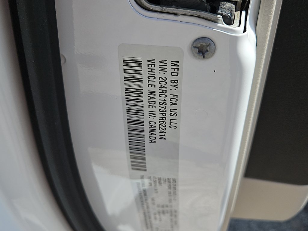 Thumbnail: 2023 Chrysler Pacifica - 16