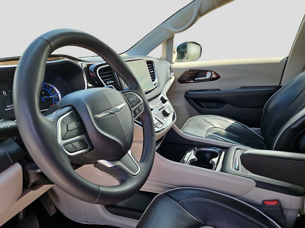 Thumbnail: 2023 Chrysler Pacifica - 2