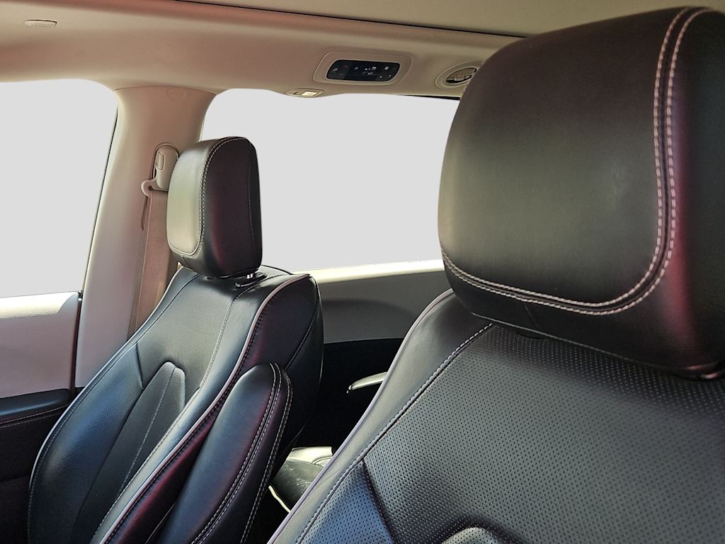 Thumbnail: 2023 Chrysler Pacifica - 10