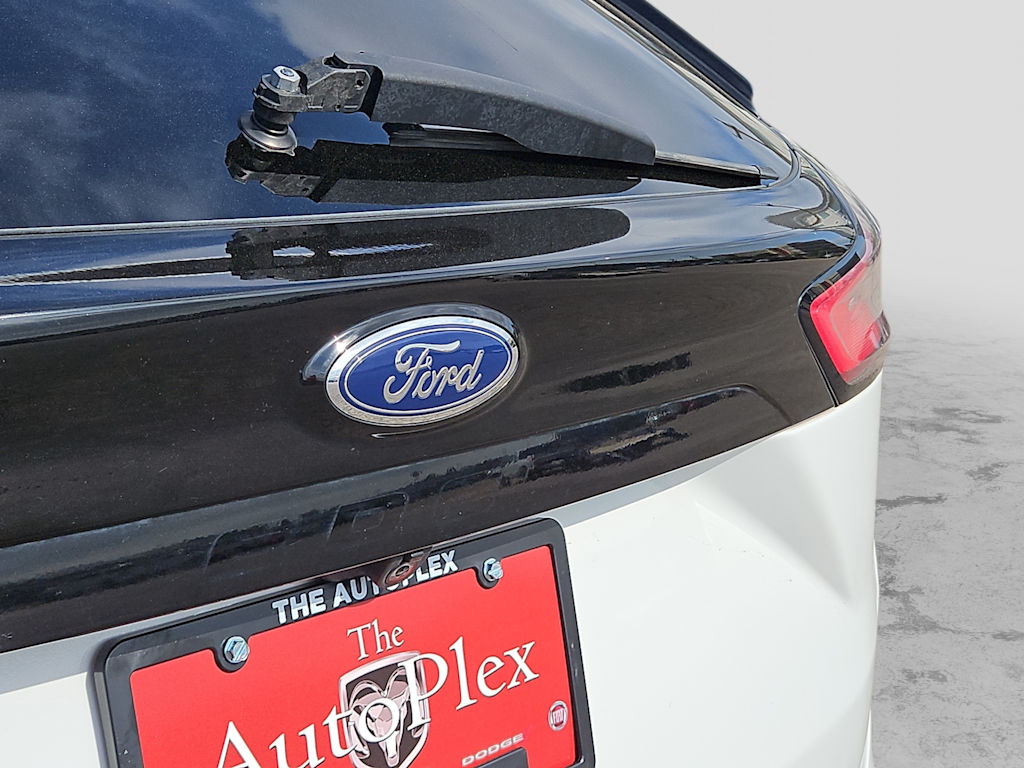 Thumbnail: 2022 Ford Edge - 7