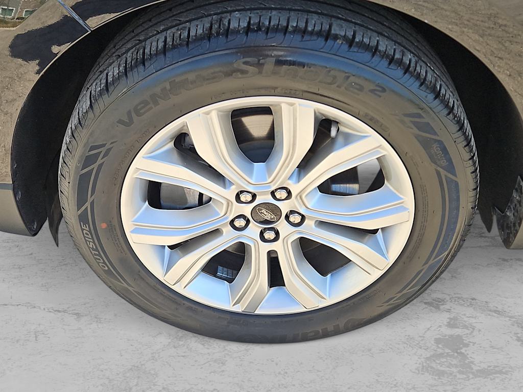 Thumbnail: 2023 Ford Edge - 8