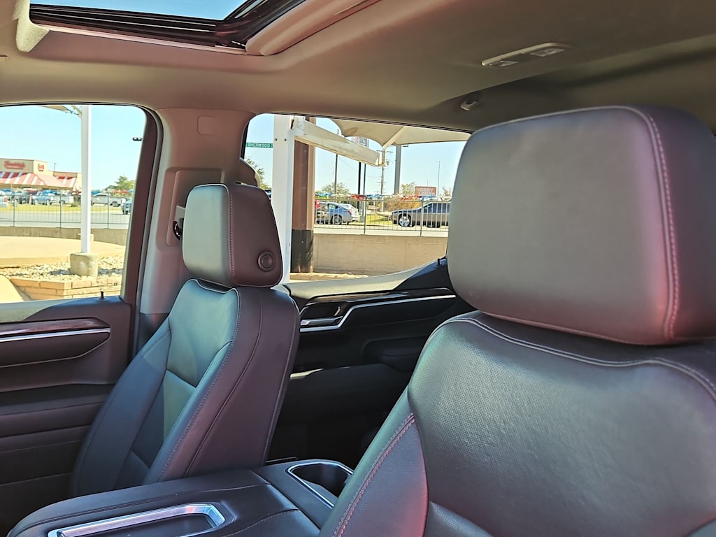 Thumbnail: 2022 Chevrolet Silverado 1500 - 11