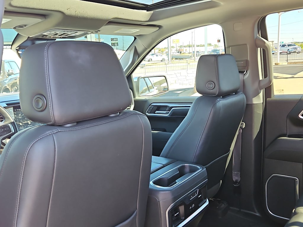 Thumbnail: 2022 Chevrolet Silverado 1500 - 10