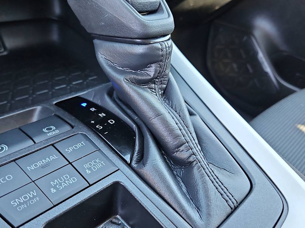 Thumbnail: 2024 Toyota RAV4 - 25