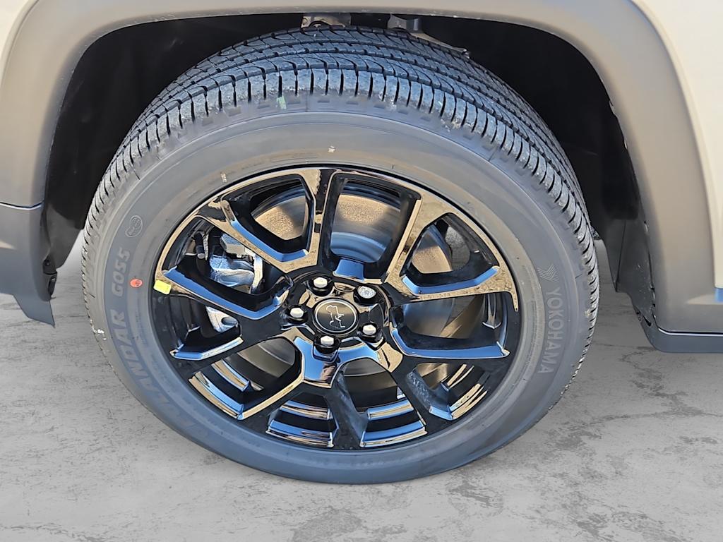 Thumbnail: 2026 Jeep Compass - 8