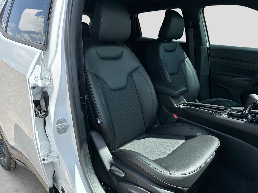 Thumbnail: 2026 Jeep Compass - 28