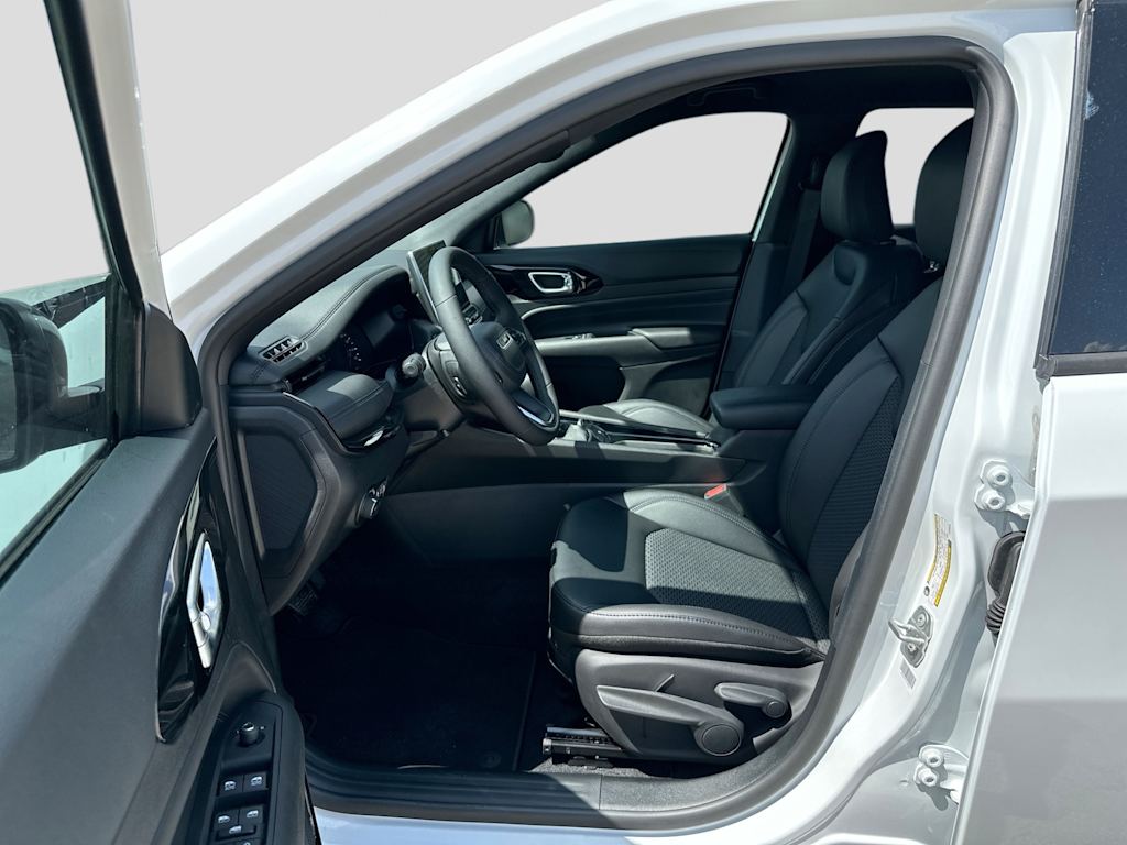 Thumbnail: 2026 Jeep Compass - 11