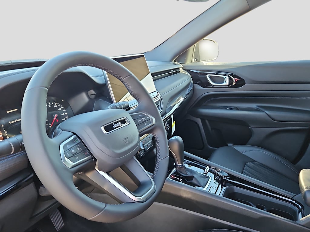 Thumbnail: 2026 Jeep Compass - 3