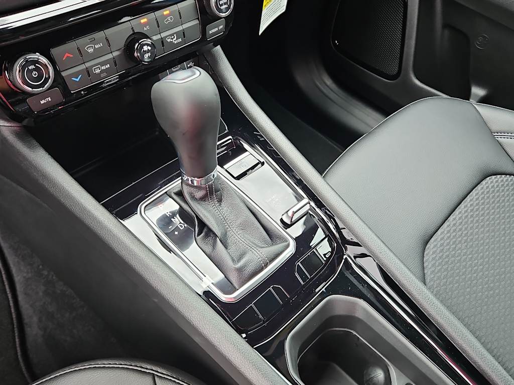 Thumbnail: 2026 Jeep Compass - 13