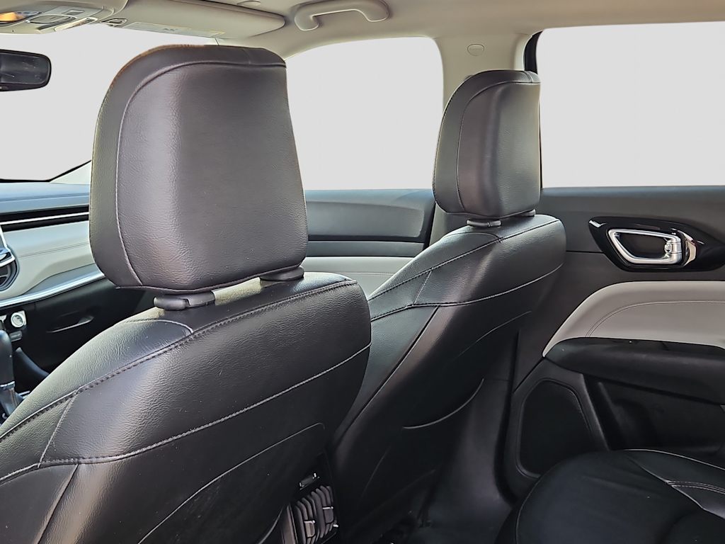 Thumbnail: 2022 Jeep Compass - 22