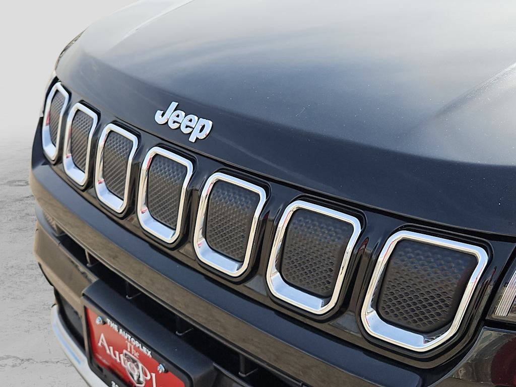 Thumbnail: 2022 Jeep Compass - 21