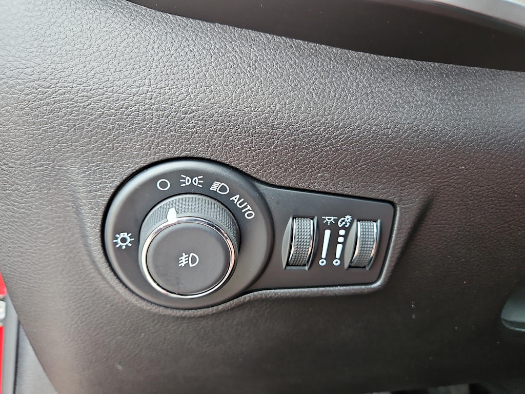 Thumbnail: 2025 Jeep Compass - 25