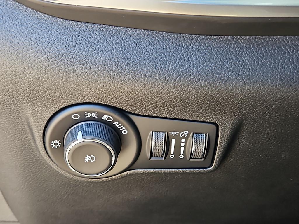 Thumbnail: 2026 Jeep Compass - 22