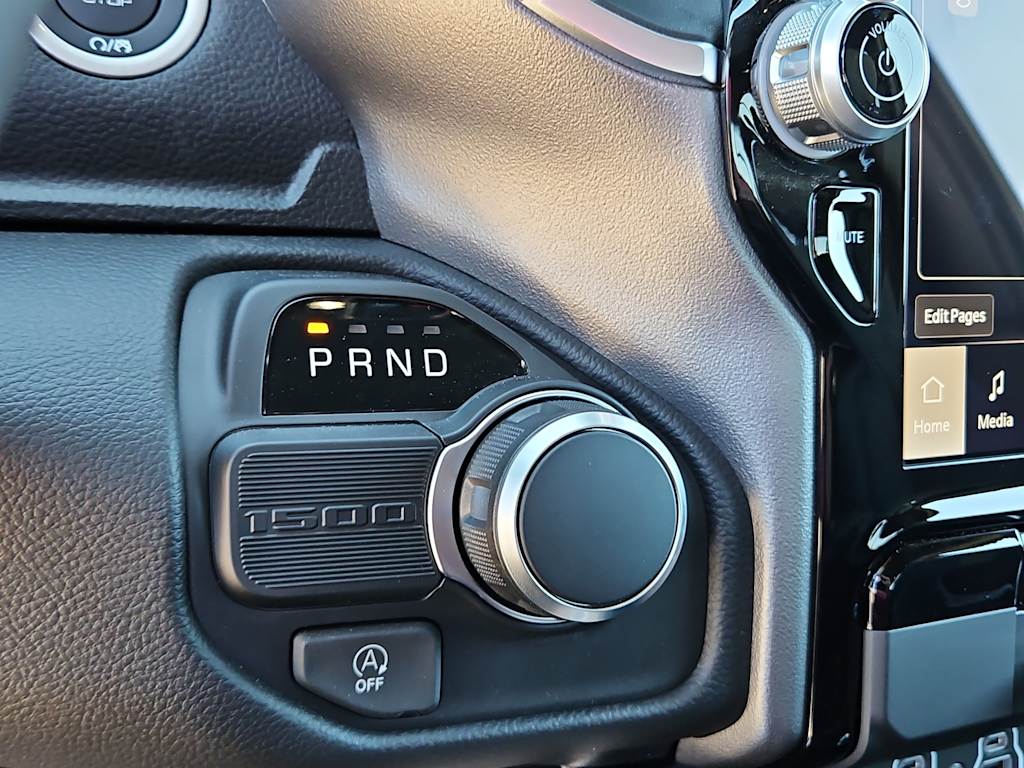 Thumbnail: 2026 RAM 1500 - 13